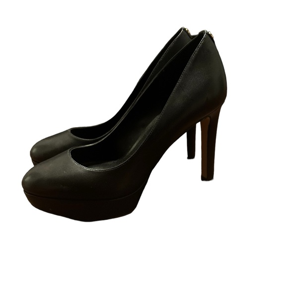 MICHAEL Michael Kors Black Leather Closed Toe Platform Pump Heels-Size 7 - Picture 6 of 10